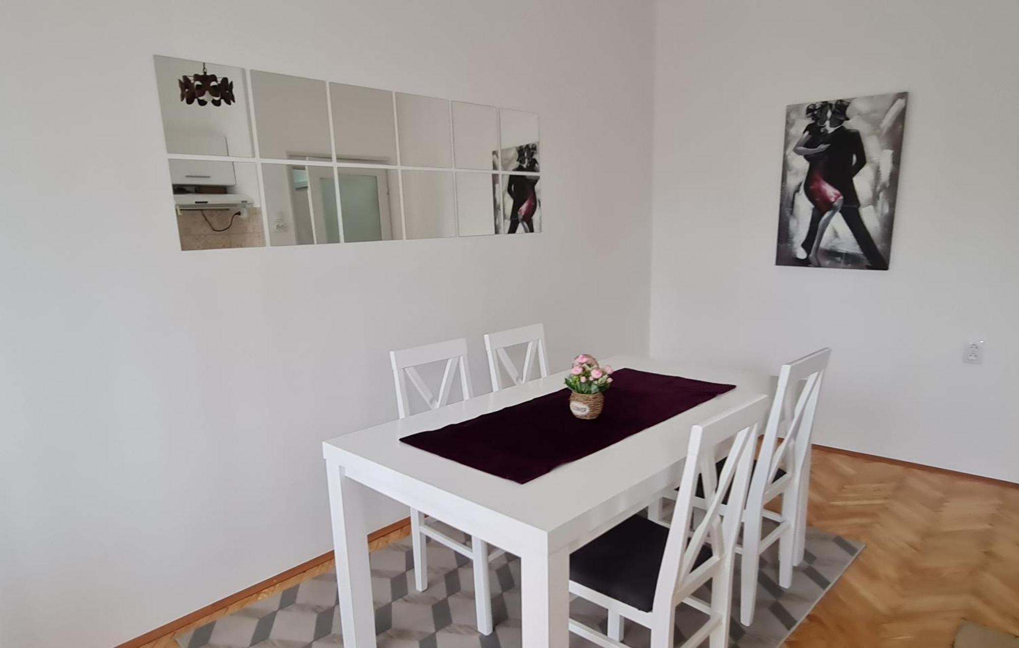 Downtown Star Apartment Belgrade Room photo